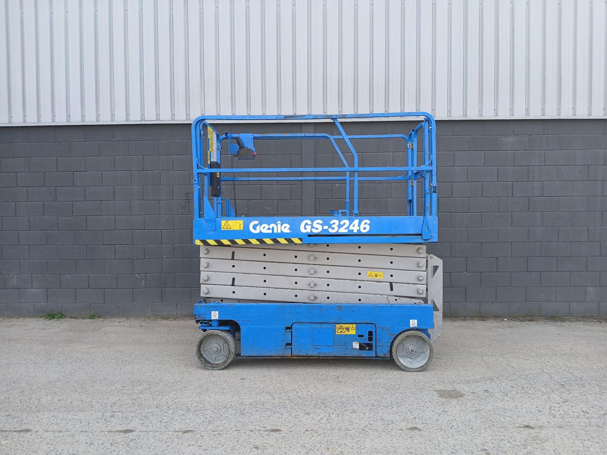 Genie GS3246 PLATAFORMA TIJERA ELECTRICA 12 MT