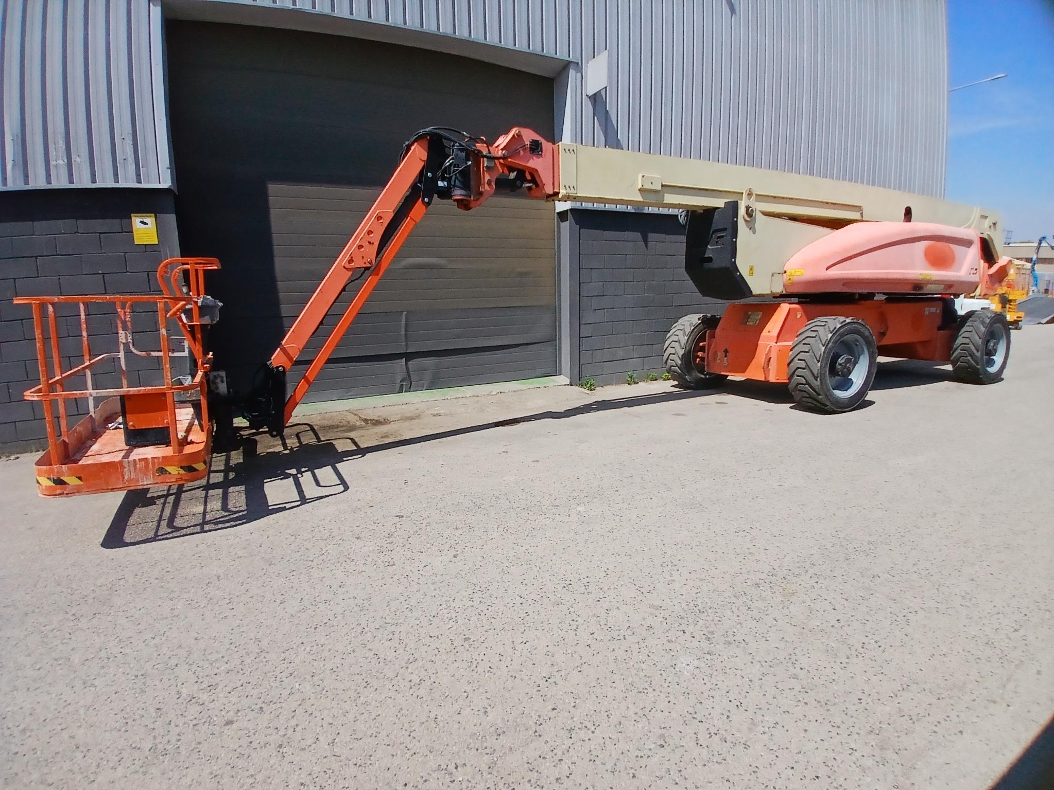JLG 1250AJP PLATAFORMA ARTICULADA DIESEL 40 MT