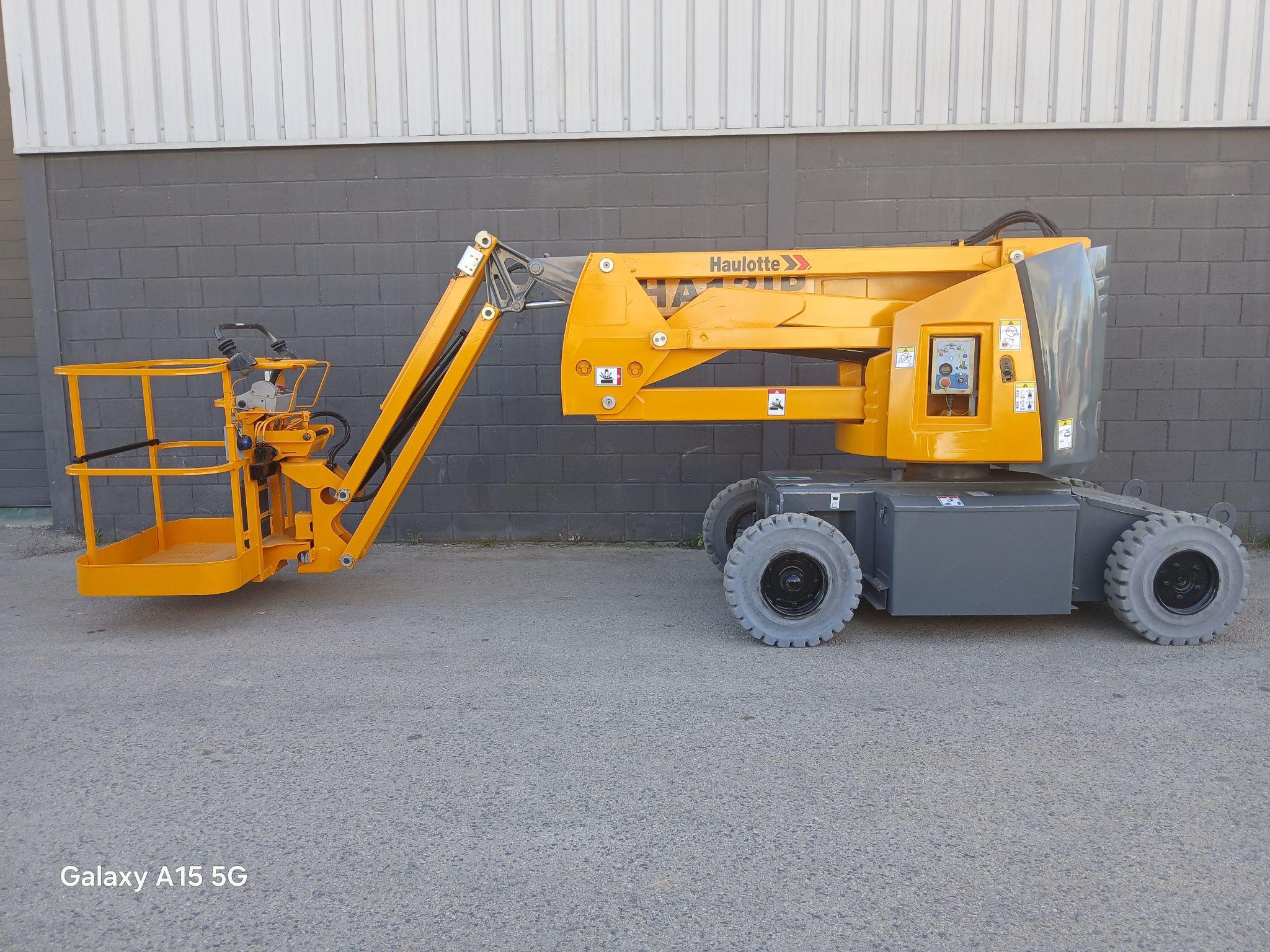 Haulotte HA12IP PLATAFORMA ARTICULADA ELECTRICA 12 MT