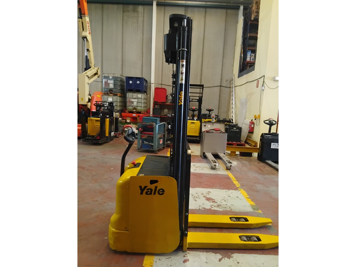 2016 YALE MS16 AC
