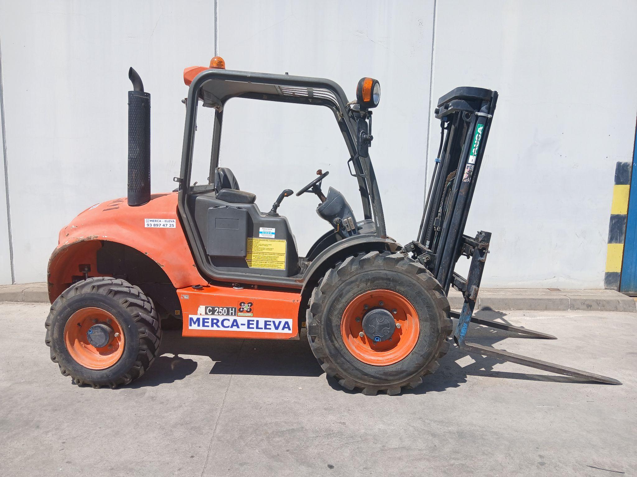 Ausa C250HX4 CARRETILLA 4x4 2500KG