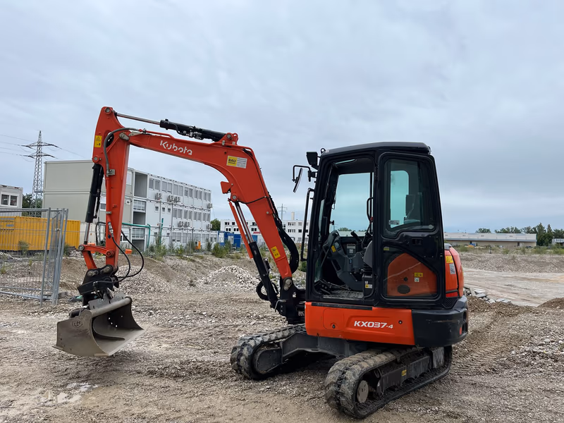 Miniexcavadora Kubota KX 037-4 GL