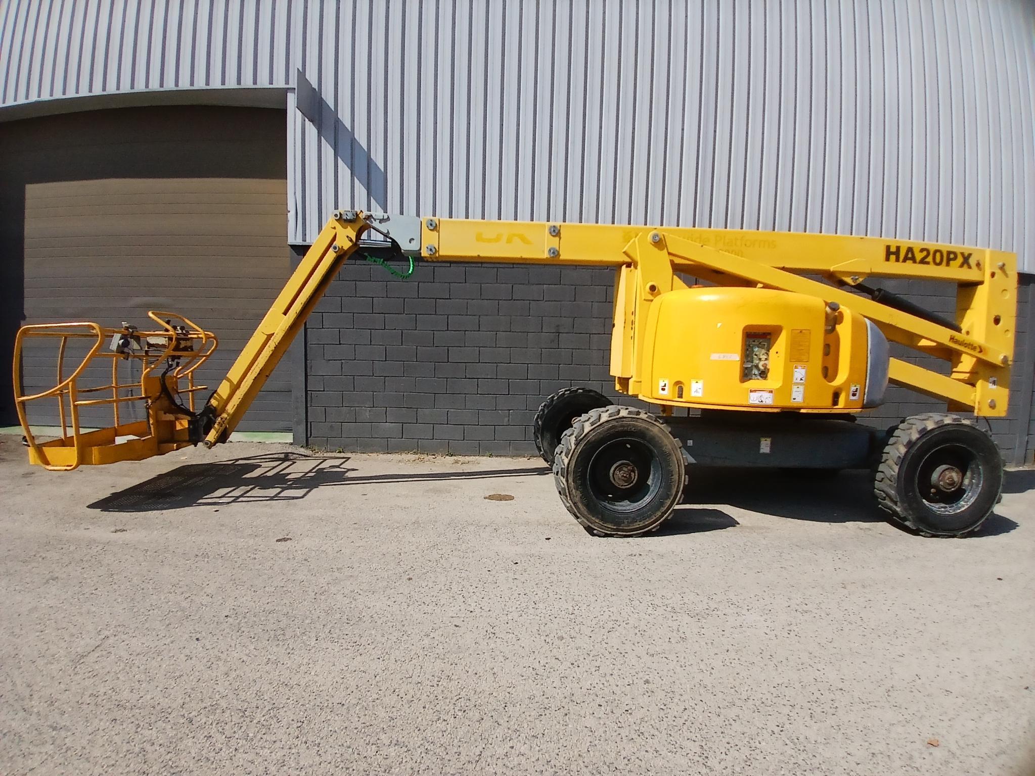 Haulotte HA20PX PLATAFORMA ARTICULADA DIESEL 20 MT