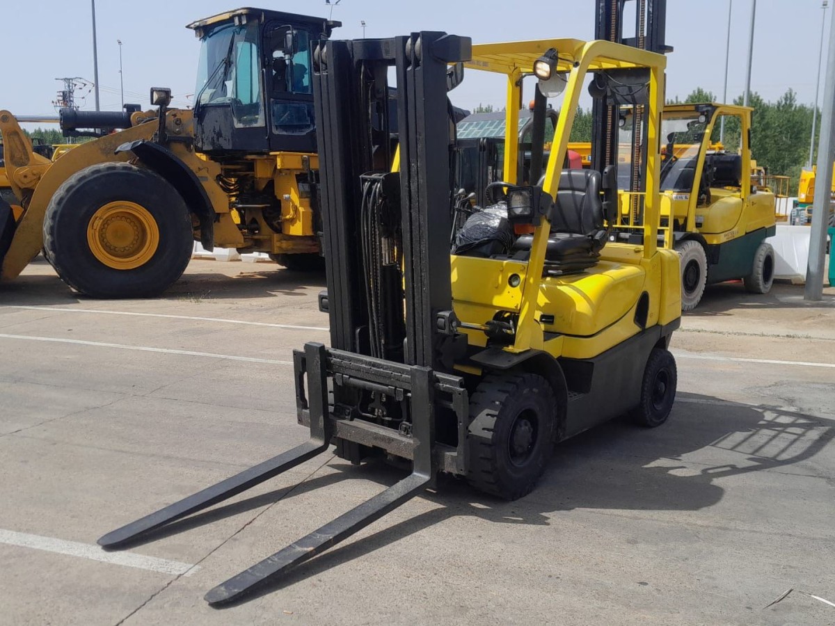2018 HYSTER H2.5XT