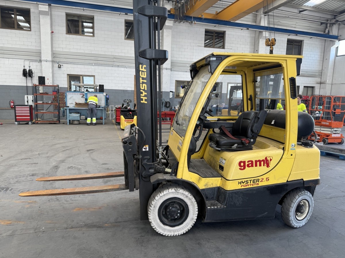 2021 HYSTER H2.5FT