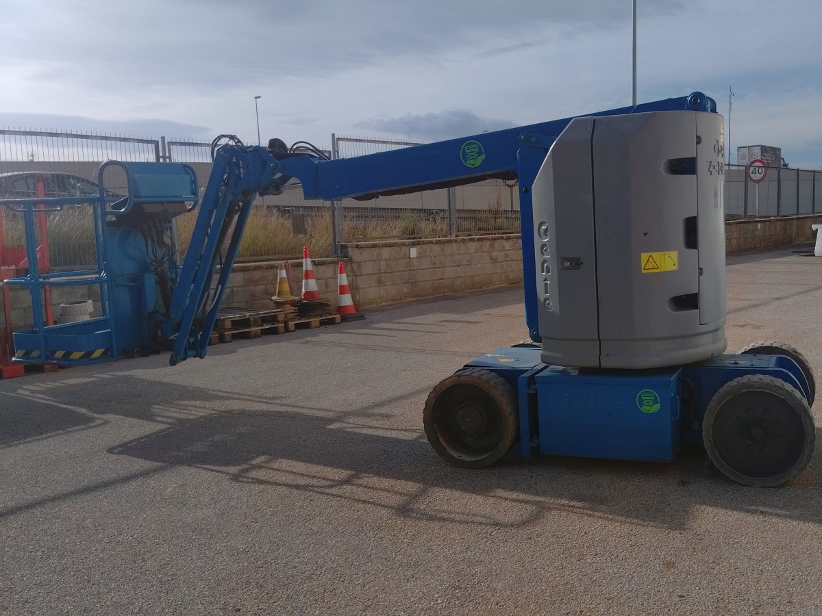 2016 GENIE Z-30/20N