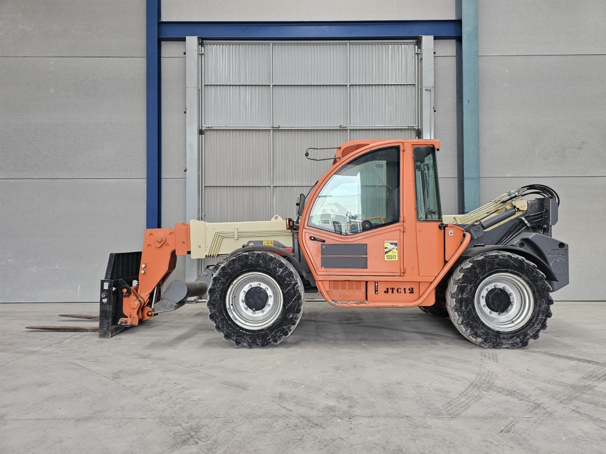 2006 JLG 4013