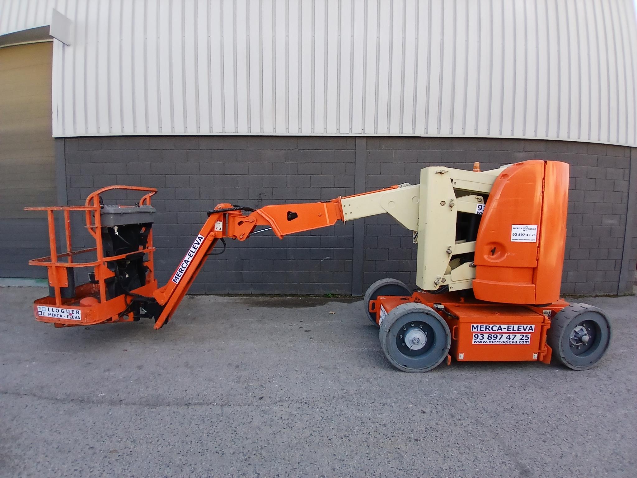 JLG E300AJP PLATAFORMA ARTICULADA ELECTRICA 11 MT
