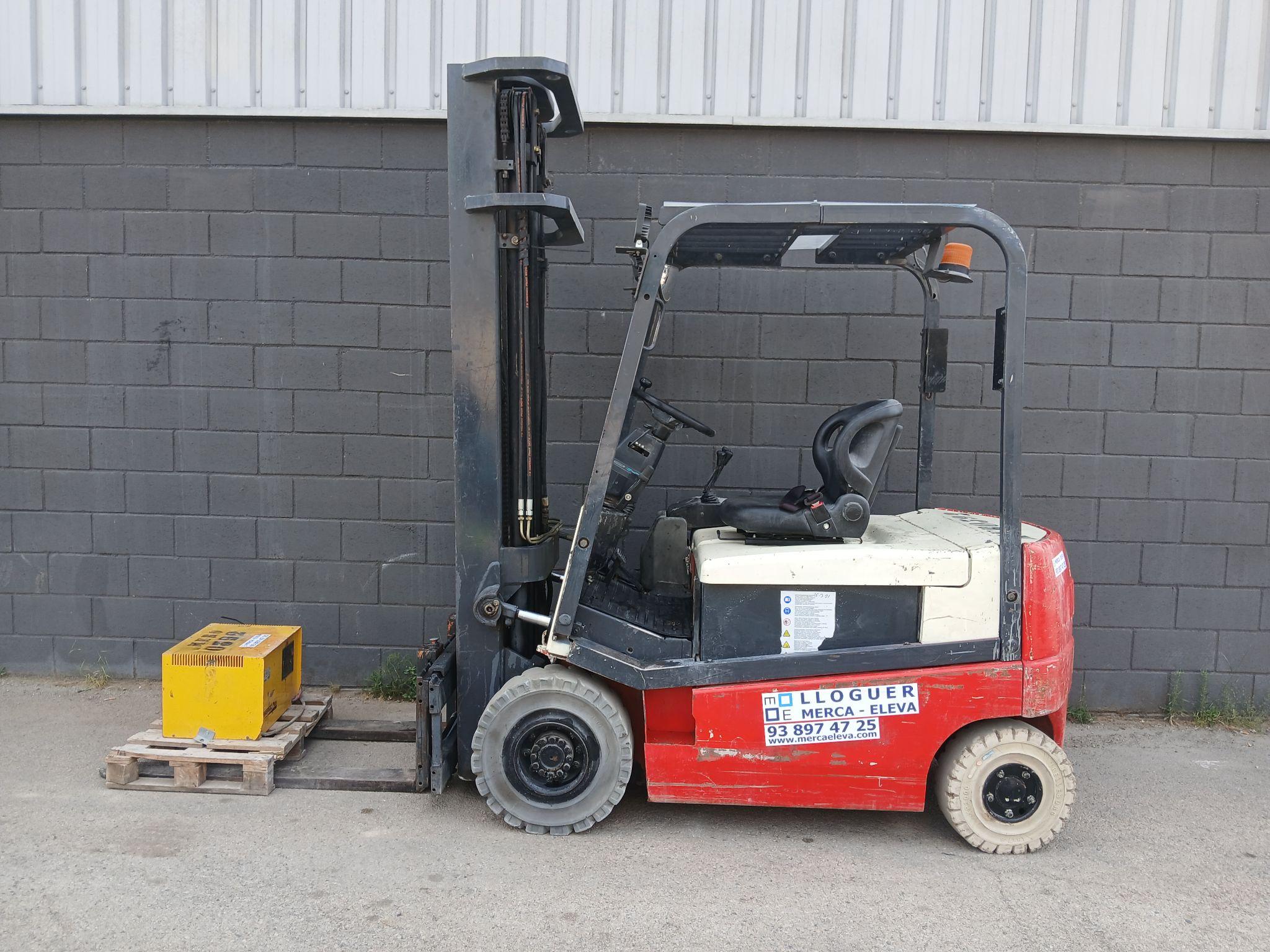Nissan Q02L25CU CARRETILLA ELEVADORA ELECTRICA 2500 KG